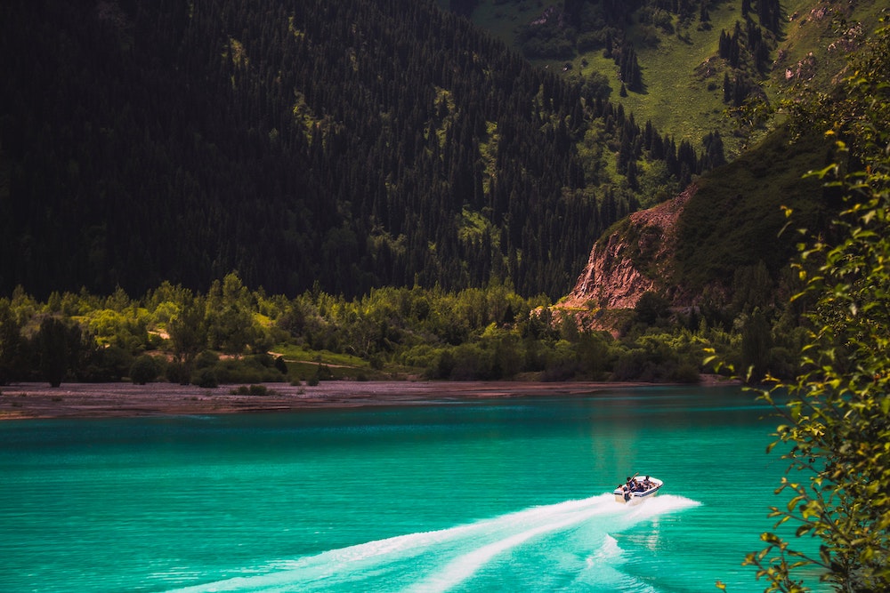 Naviguer et explorer avec le permis bateau